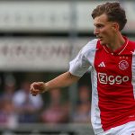Ajax Wint Na Twee Verschillende Helften Van Pec Zwolle